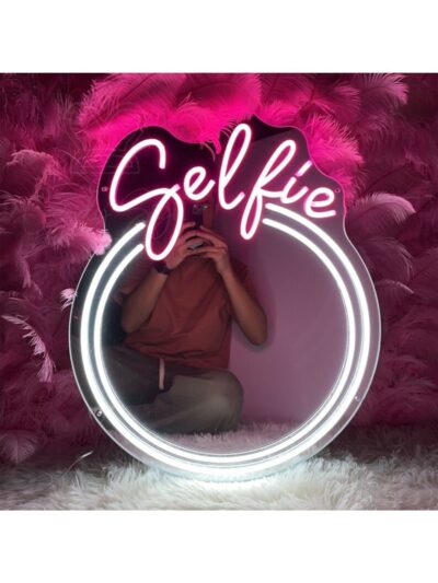 Selfie yazılı ayna pleksi neon led