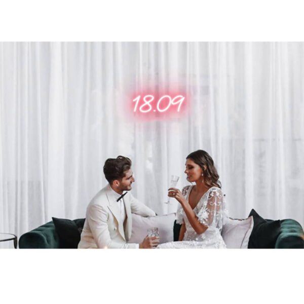 Kişiye Özel Tarih Neon Işıklı Neon Led (YAZDIRMAK İSTEDİĞİNİZ TARİHİ SORU SOR KISMINDAN YAZINIZ)