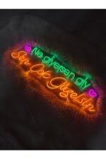 Ne Giyersen Giy Sen Çok Güzelsin Neon Yazı Tabela Dekoratif Aydınlatma - 80x27