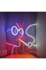 Girl Smoke Neon Led (56x60 Cm)