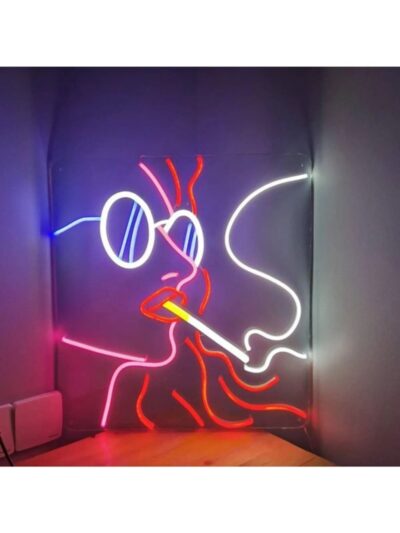 Girl Smoke Neon Led (56x60 Cm)