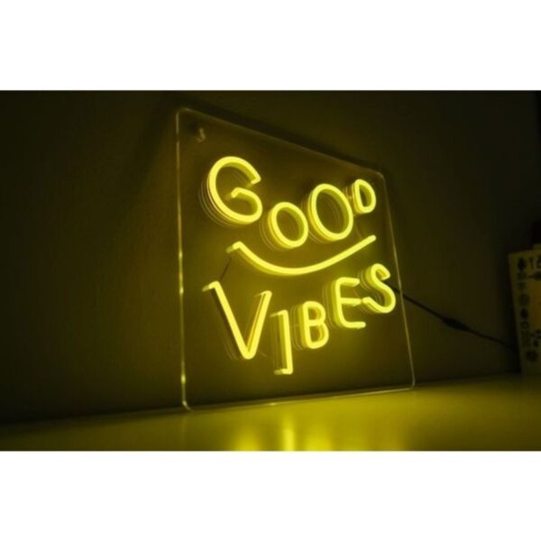 Good Vibes Yazılı Neon Led Aydınlatma