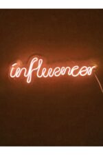 Influencer Dekoratif Led Duvar Aydınlatması Neon Led Yazı Tabela