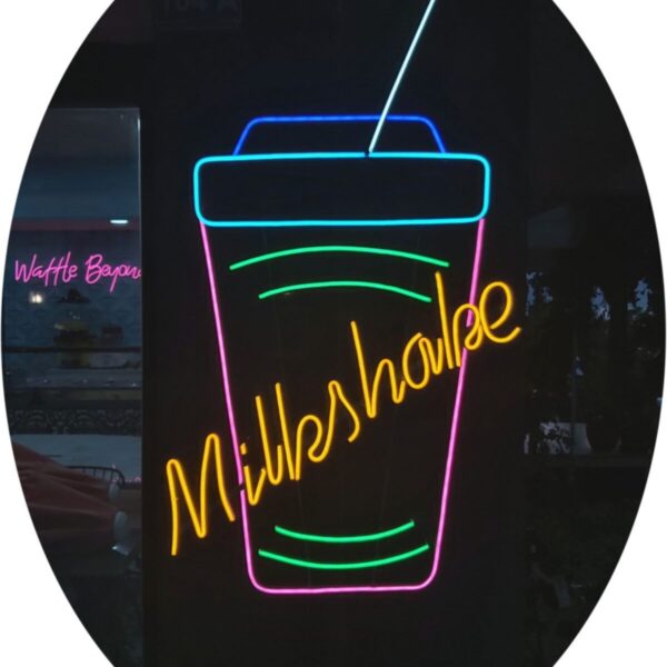 Neon Led Milkshake Figürü