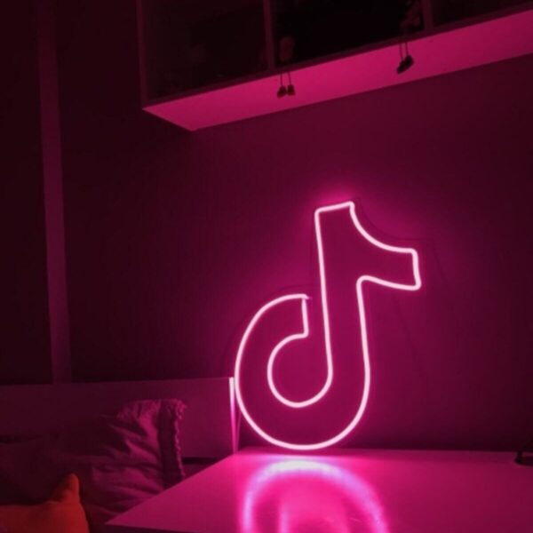 Neon Pembe Tiktok Logolu Neon Led Işıklı Tablo
