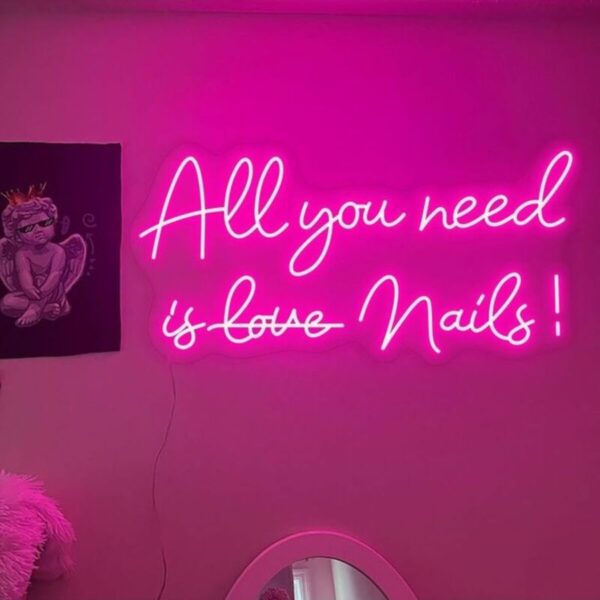 All you need is love nails Şeffaf Pleksi neon led tabela