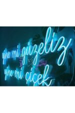 Yine Mi Güzeliz Yine Mi Çiçek Yazısı Güzellik Merkezi Kuaför Neon Led Tabela (60x40cm) - Görsel 2