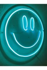 Gülenyüz Neon Emoji Smile Neon Led Dekoratif Duvar Aydınlatması Neon Duvar Yazısı 50x50 Cm - Görsel 2