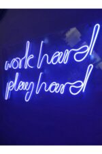Work Hard Play Hard Neon Led Duvar Yazısı Dekoratif Işıklı Gece Lambası Duvar Süsü - Görsel 3