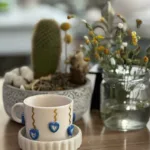 Altın Yaldız Çizgili Kalpli Nazar Fincan Mug