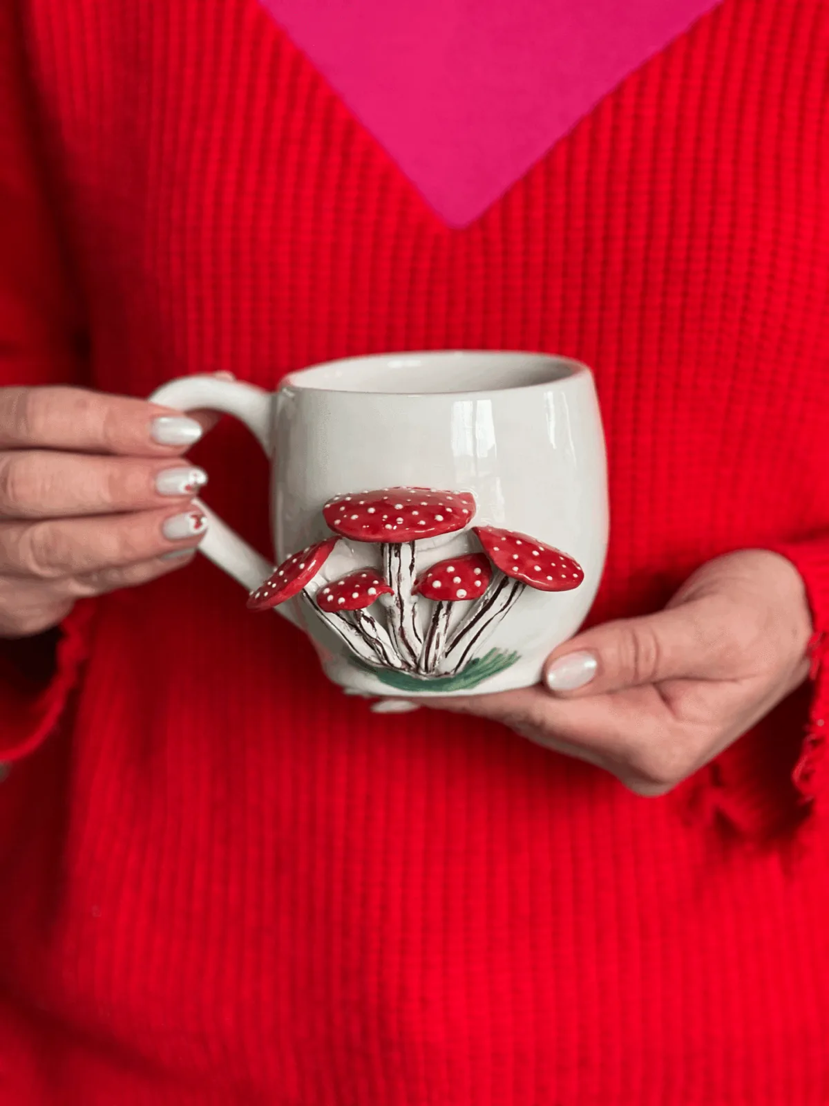 El Yapımı Büyük Boy 400ml Amanita Muscaria Mantar Kabartmalı kupa - Görsel 1