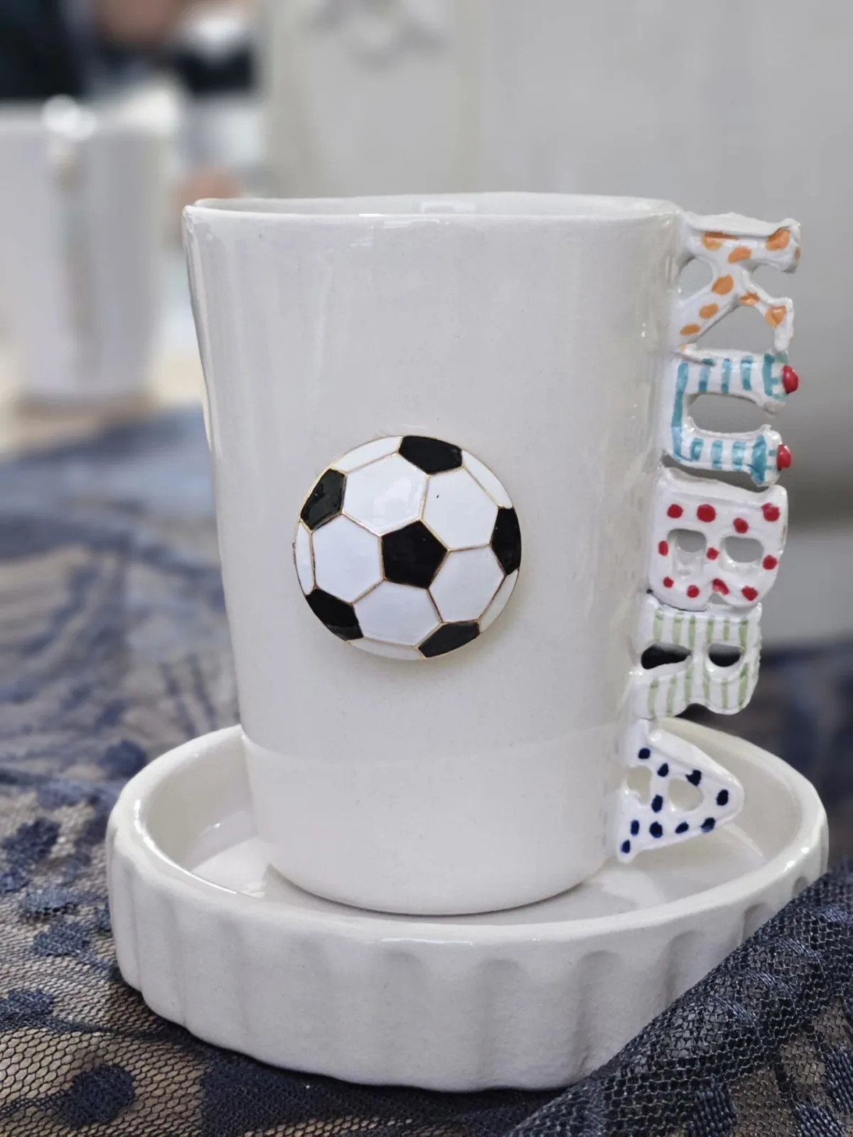 El Yapımı İsimli Futbol Topu Figürlü Fincan - Görsel 1