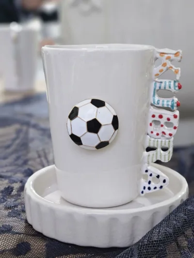 El Yapımı İsimli Futbol Topu Figürlü Fincan
