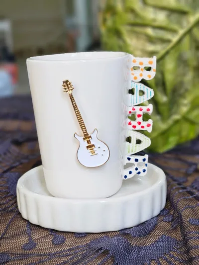 El Yapımı İsimli Gitar2 Figürlü Fincan